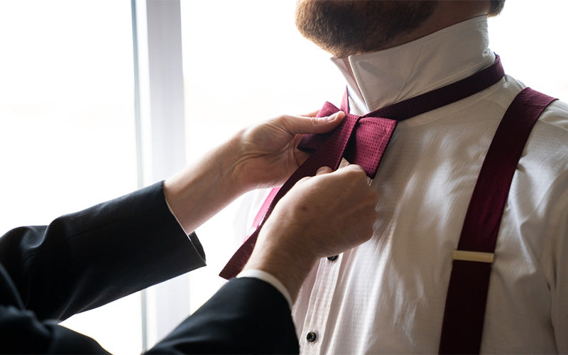 Why Burgundy Suspenders Are a Must-Have Fashion Accessory?